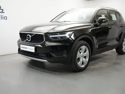 Svart Begagnad 2022 Volvo XC40 Momentum SUV | 309 900 kr (Bra pris)