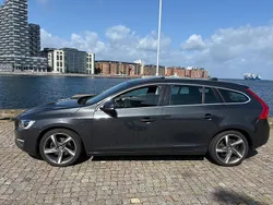 Grå (gråmetallick) Begagnad 2014 Volvo V60 Momentum Kombi | 89 900 kr (Bra pris)