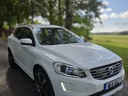 Vit Begagnad 2017 Volvo XC60 Momentum SUV | 194 900 kr (Bra pris)