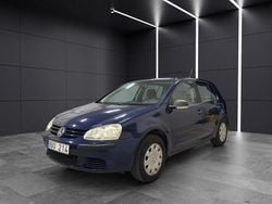 Mörkblå Begagnad 2006 VW Golf V Trendline Halvkombi | 29 900 kr (Marknadspris)