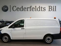 Vit Begagnad 2018 Mercedes Vito Minibuss | 199 900 kr