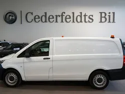 Vit Begagnad 2018 Mercedes Vito Minibuss | 229 800 kr (Marknadspris)