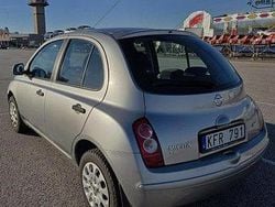 Silver Begagnad 2010 Nissan Micra Halvkombi | 17 500 kr (Marknadspris)