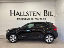 Svart Begagnad 2019 Volvo XC40 Momentum SUV | 259 000 kr (Marknadspris)