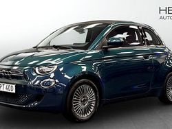 Grön Begagnad 2022 Fiat 500e Icon Halvkombi | 199 900 kr (Marknadspris)