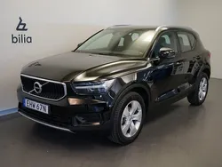 Svart Begagnad 2022 Volvo XC40 Momentum SUV | 309 500 kr (Bra pris)