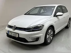 Vit Begagnad 2020 VW e-Golf Halvkombi | 180 000 kr