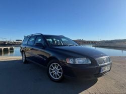 Blå Begagnad 2005 Volvo V70 Business Edition Kombi | 24 900 kr (Marknadspris)
