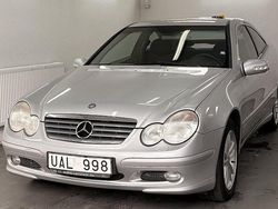 Silver Begagnad 2003 Mercedes C200 Sportkupé | 25 000 kr