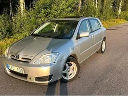 Silver Begagnad 2006 Toyota Corolla Halvkombi | 72 000 kr (Lite dyr)