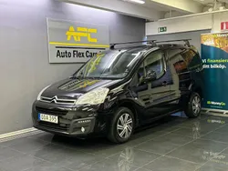 Svart Begagnad 2017 Citroën Berlingo Minibuss | 99 900 kr (Marknadspris)