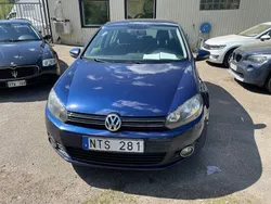 Mörkblå Begagnad 2011 VW Golf VII Halvkombi | 69 000 kr (Marknadspris)
