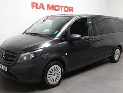 Mörkgrå Begagnad 2021 Mercedes Vito Minibuss | 479 900 kr