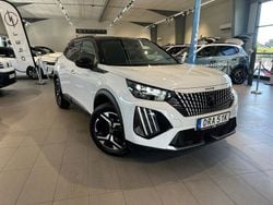Vit Begagnad 2024 Peugeot 2008 GTi SUV | 269 900 kr (Marknadspris)