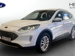 Vit (white) Begagnad 2022 Ford Kuga Titanium SUV | 259 900 kr (Marknadspris)