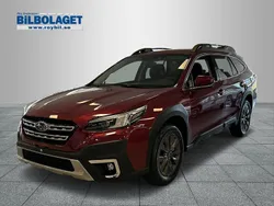 Röd Begagnad 2023 Subaru Outback SUV | 469 000 kr (Lite dyr)