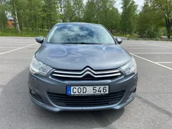 Grå Begagnad 2011 Citroën C4 Halvkombi | 55 000 kr (Marknadspris)