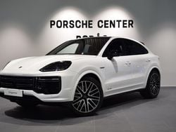 Vit (white) Ny 2025 Porsche Cayenne Turbo E-Hybrid SUV | 2 330 900 kr