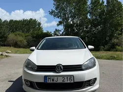 Vit Begagnad 2013 VW Golf VII Halvkombi | 120 000 kr (Marknadspris)