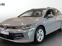 Grå (moonstone grey) Begagnad 2024 VW Golf VIII Kombi | 309 900 kr (Marknadspris)