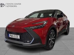 Röd Begagnad 2025 Toyota C-HR Style SUV | 414 900 kr (Bra pris)