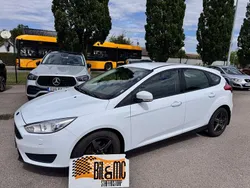 Vit Begagnad 2017 Ford Focus Trend Halvkombi | 88 000 kr (Marknadspris)