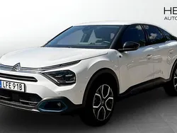 Vit (white) Begagnad 2022 Citroën e-C4 Shine Halvkombi | 199 800 kr (Bra pris)