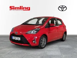 Röd Begagnad 2017 Toyota Yaris Active Halvkombi | 159 900 kr (Marknadspris)
