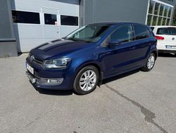 Blå Begagnad 2010 VW Polo Halvkombi | 44 900 kr (Marknadspris)