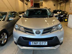 Silver Begagnad 2015 Toyota RAV4 Edition SUV | 129 500 kr (Bra pris)