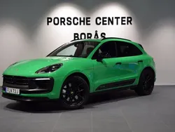 Grön (green) Begagnad 2022 Porsche Macan GTS SUV | 979 000 kr (Dyr)