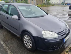Grå Begagnad 2005 VW Golf IV Trendline Halvkombi | 15 000 kr (Superpris)