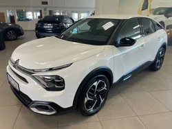 Vit Begagnad 2023 Citroën C4 PureTech Halvkombi | 229 900 kr (Marknadspris)