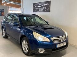Mörkblå (blå) Begagnad 2011 Subaru Outback SUV | 74 900 kr (Lite dyr)