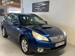 Mörkblå (blå) Begagnad 2011 Subaru Outback SUV | 69 900 kr (Marknadspris)