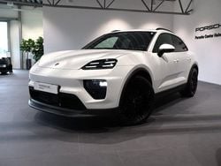 Vit Begagnad 2024 Porsche Macan SUV | 995 000 kr (Dyr)