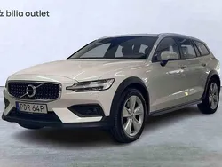 Vit Begagnad 2020 Volvo V60 CC Kombi | 204 900 kr (Lite dyr)