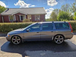 Grå Begagnad 2006 Volvo V70 Momentum Kombi | 16 000 kr (Superpris)