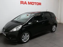 Svart Begagnad 2014 Honda Jazz Comfort Halvkombi | 99 800 kr