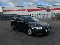 Grå Begagnad 2010 Volvo V50 Momentum Kombi | 29 900 kr (Lite dyr)
