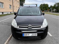 Svart Begagnad 2012 Citroën Berlingo Minibuss | 39 000 kr (Superpris)