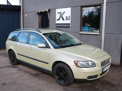 Grå (grön) Begagnad 2005 Volvo V50 Kombi | 14 999 kr (Superpris)