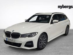 Vit Begagnad 2022 BMW 320 M Sport Kombi | 329 900 kr (Marknadspris)