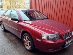 Röd Begagnad 2004 Volvo S80 Business Edition Sedan | 23 000 kr (Dyr)