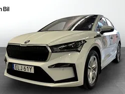 Vit Begagnad 2024 Skoda Enyaq iV SUV | 549 500 kr