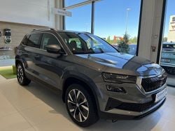 Grå Begagnad 2022 Skoda Karoq Style SUV | 469 900 kr