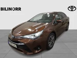 Brun Begagnad 2015 Toyota Avensis Active Sedan | 119 900 kr