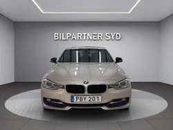 Silver Begagnad 2015 BMW 318 Performance Sedan | 159 900 kr (Marknadspris)