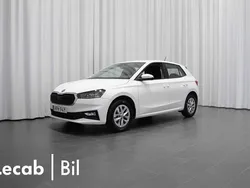 Vit (candy white) Begagnad 2024 Skoda Fabia Halvkombi | 199 500 kr (Marknadspris)