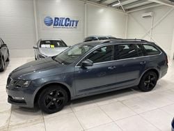 Grå Begagnad 2020 Skoda Octavia Ambition Kombi | 155 900 kr (Superpris)